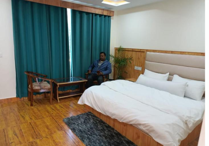 Resort The Himalayan Odyssey And Cottages Dharamshala Exterior foto